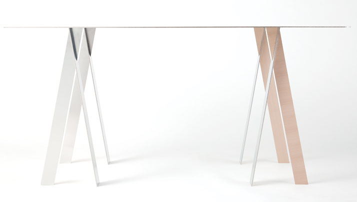 WAFFT table by t/m, photo by Kenta Hasegawa