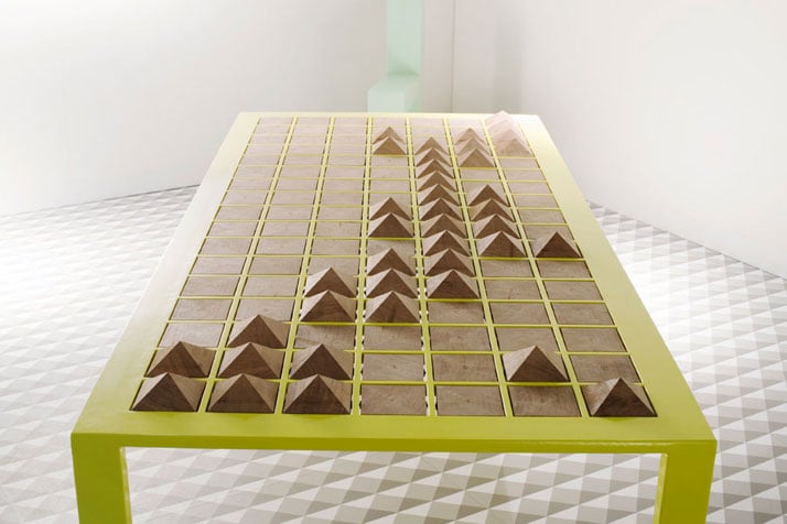 Pyramid table, © Beta Tank