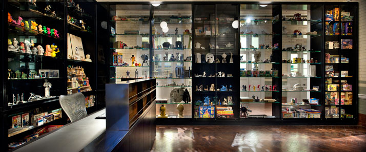 Eduardo Paolozzi ‘Kit-Kat’ Collection of toys and robots at The Clothworkers’ Centre for Textile and Fashion Study and Conservation.photo © Philip Vile, Victoria and Albert Museum, London.