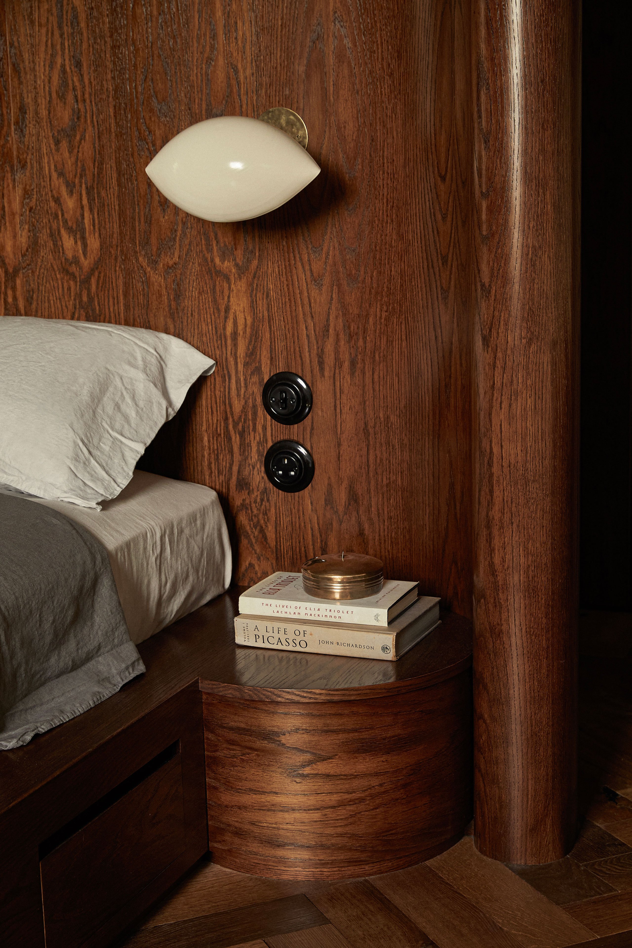 Daybed &amp; Headboard: Custom design by Child Studio. Bedside lamps: Vintage Italian lamps ‘Maxina’ by Stilnovo.
Photography by Helen Cathcart.