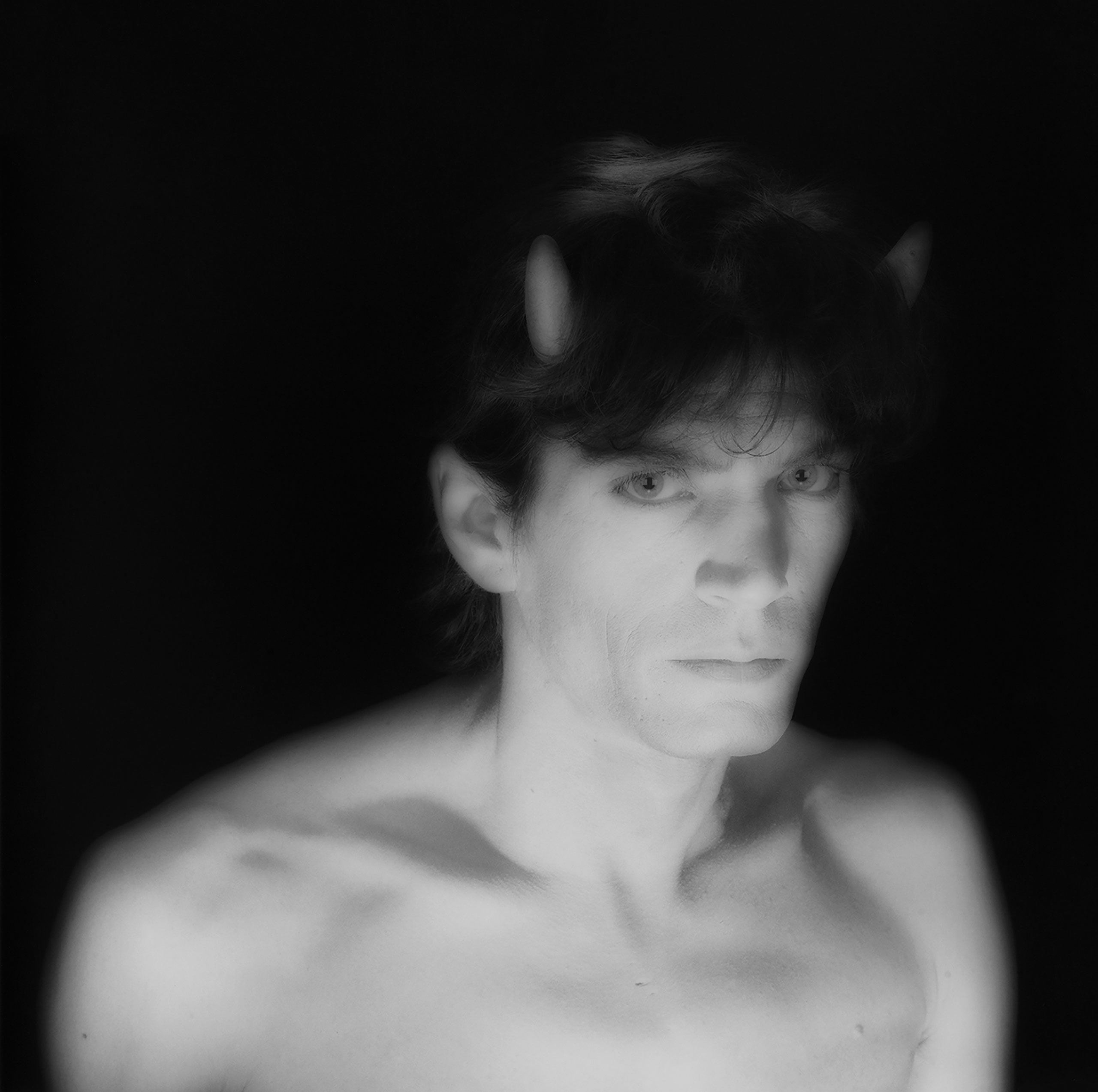 Robert Mapplethorpe, Self Portrait, 1985.
© Robert Mapplethorpe Foundation. Used by permission.