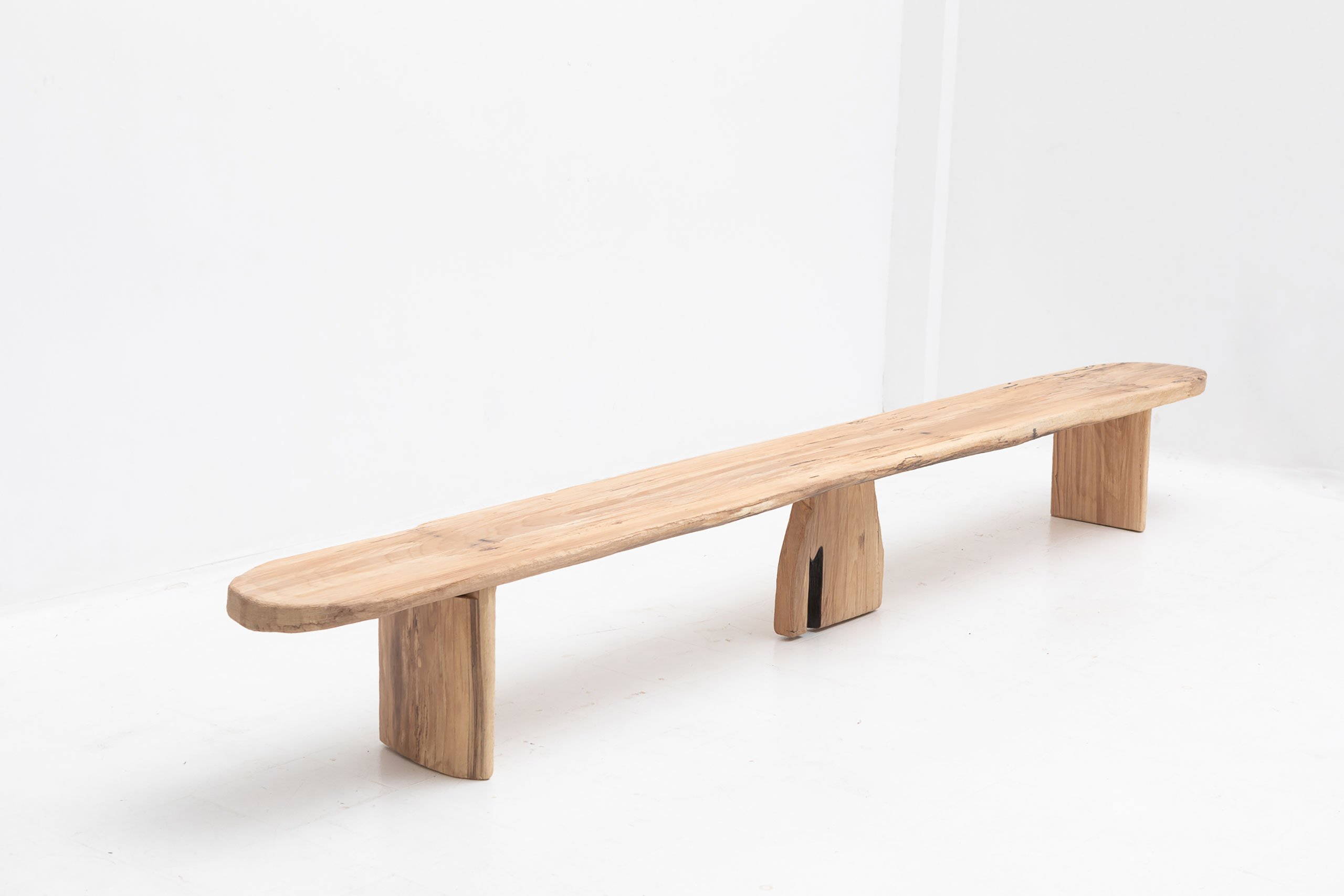 Handcrafted bench by ApeWood © ApeWood.