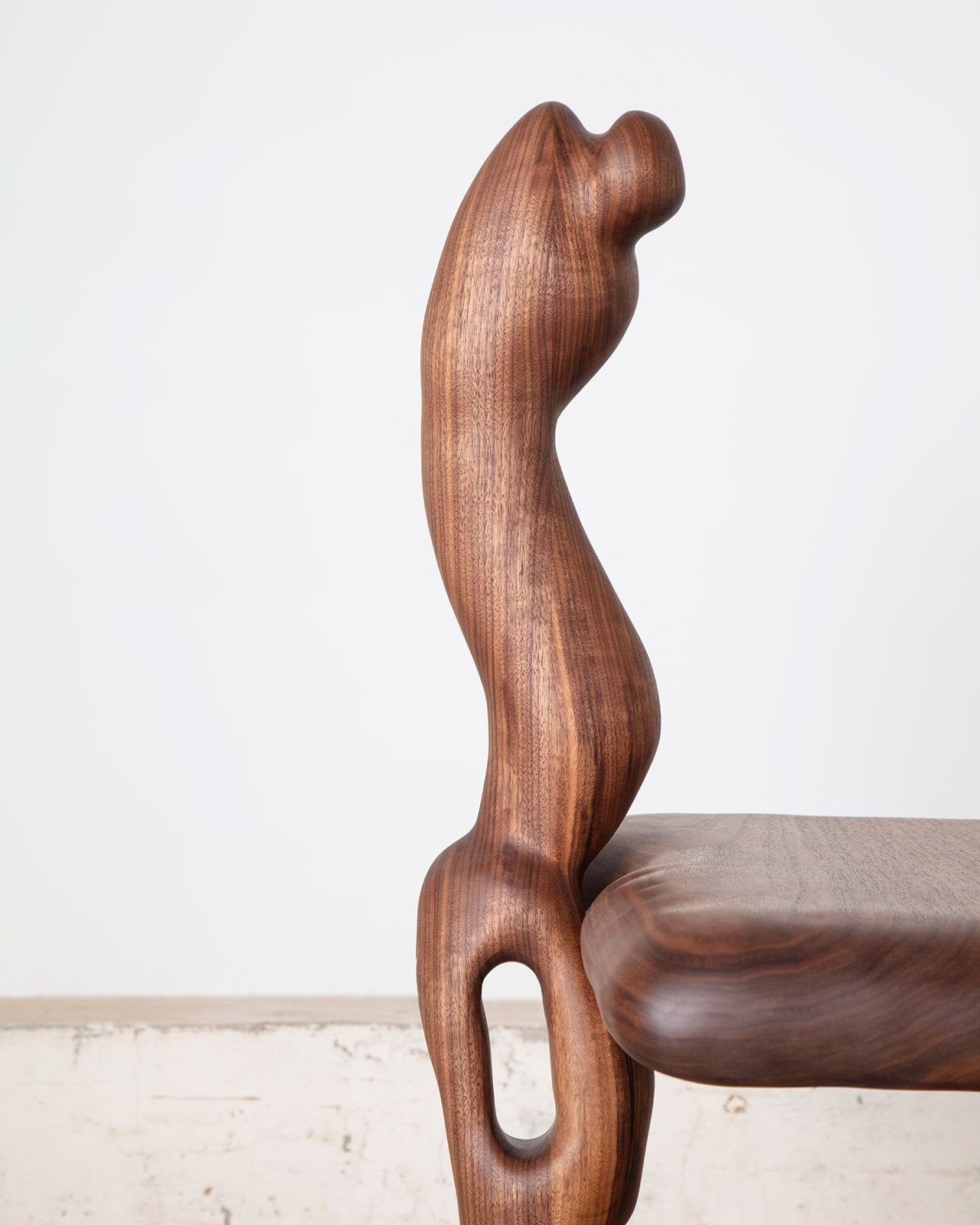 Casey McCafferty
Sculptural Bed Side Table, 2024
Unique
Oiled Walnut
H45.7 / Ø45.7 CM
H18" / Ø18"
Photo © The Artist.
Courtesy of Gallery FUMI. 