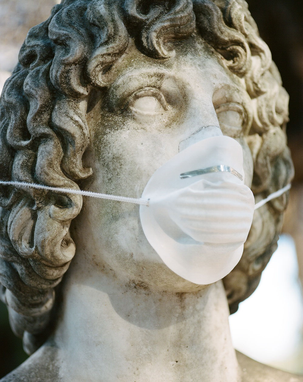 Bust of poet Virgil (70 BC-19 BC) at Villa Borghese gardens, Rome. Photo © Federico Pestilli.