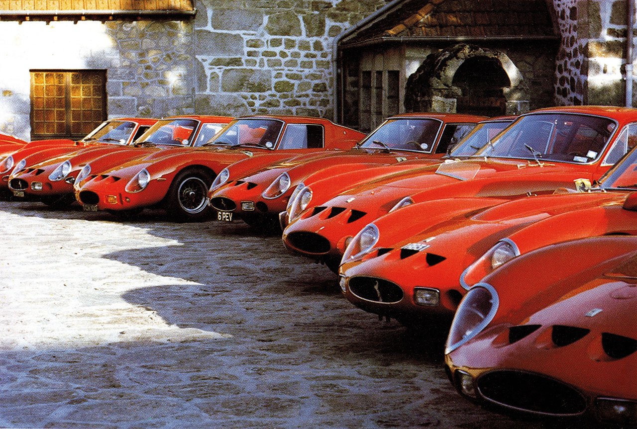 Meeting on the 20th Anniversary of the 250 GTO. In the picture deployment of GTOs in the estate of Pierre Bardinon. Photo courtesy of Ferrari.