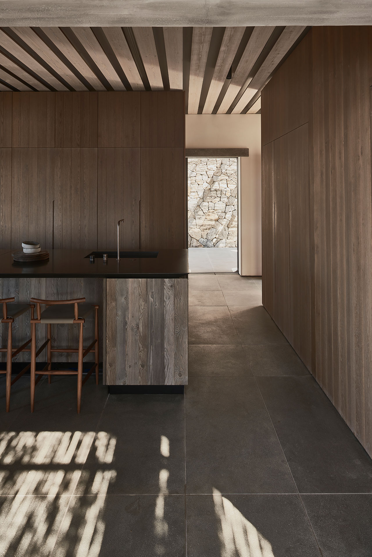 Form Follows Emotion in K-Studio's Villa Mandra in Mykonos | Yatzer