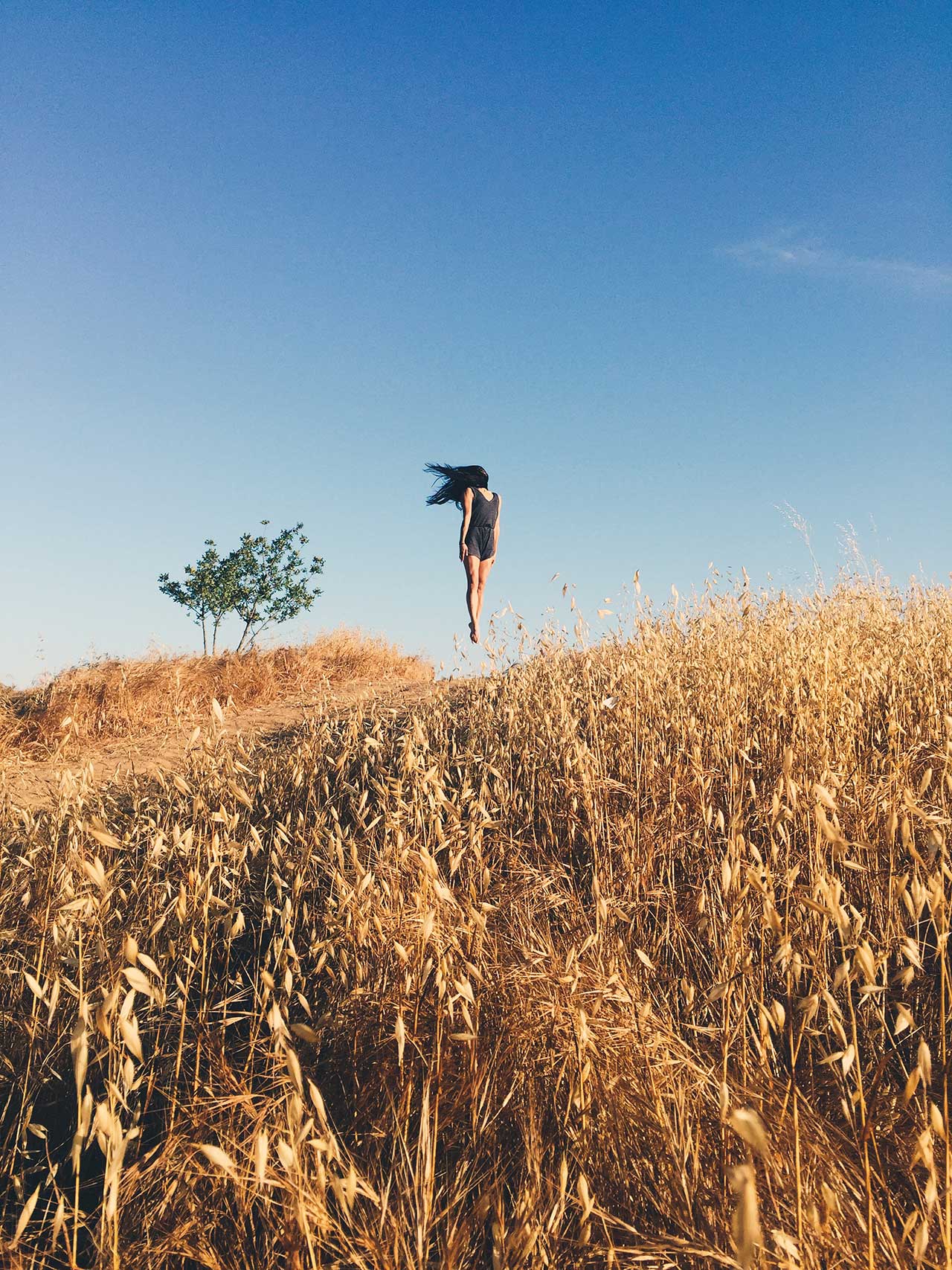 Location: Topanga Canyon | Dancer Marissa Labog | Photo © Zachary Alexopulos from the series #CamerasandDancers.