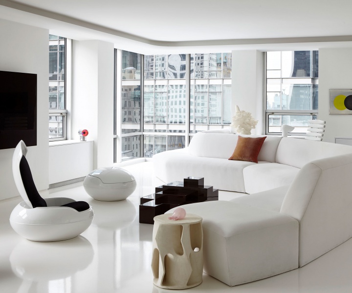 Space-Age Flair Meets Contemporary Minimalism in an Artfully Renovated New York Apartment