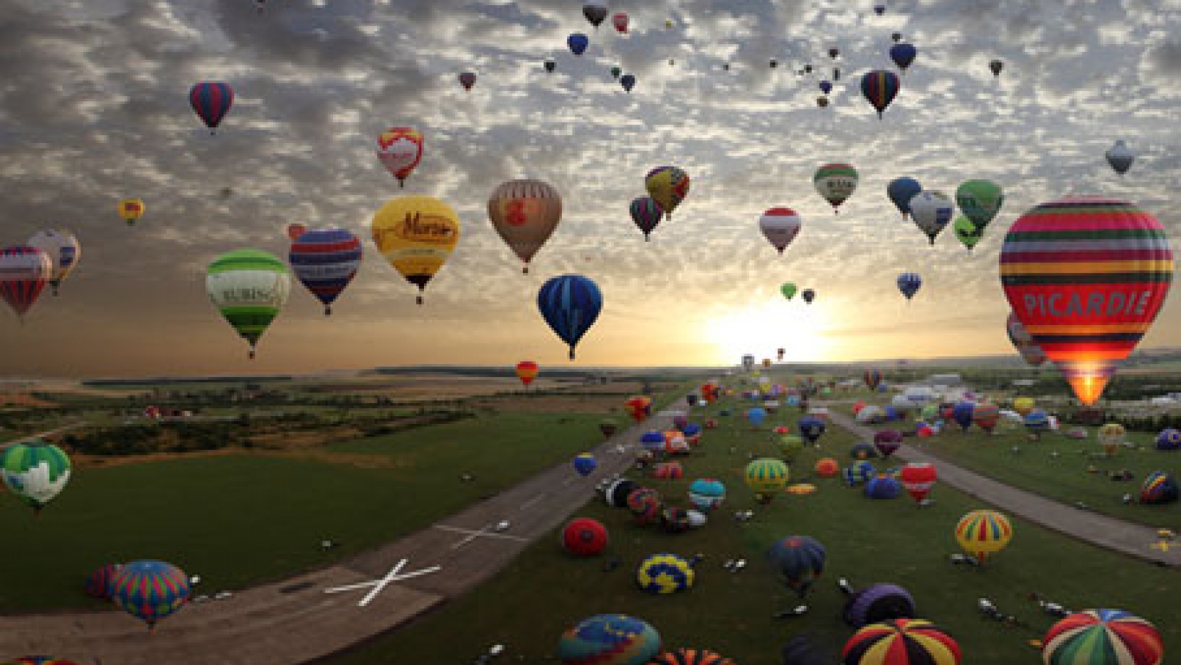 beautiful hot air balloons